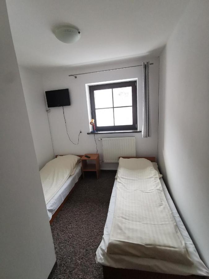 Hotel Straszny Dwór Duszniki Zdrój Habitación foto