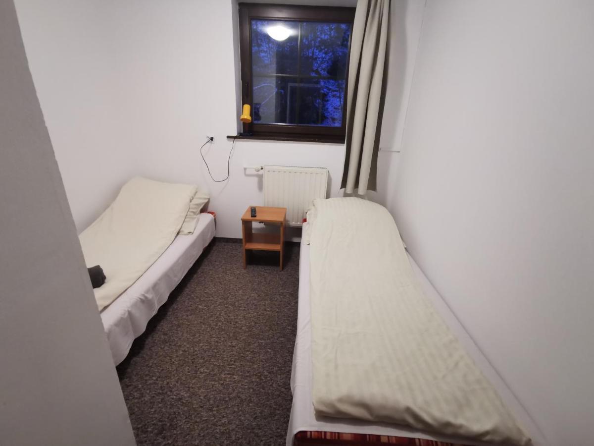 Hotel Straszny Dwór Duszniki Zdrój Habitación foto
