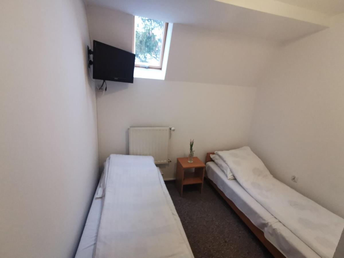 Hotel Straszny Dwór Duszniki Zdrój Habitación foto
