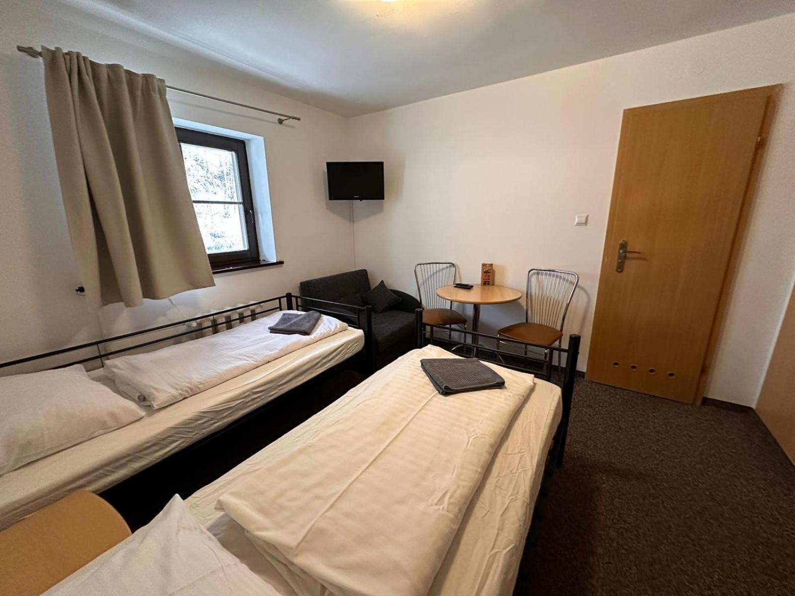 Hotel Straszny Dwór Duszniki Zdrój Habitación foto