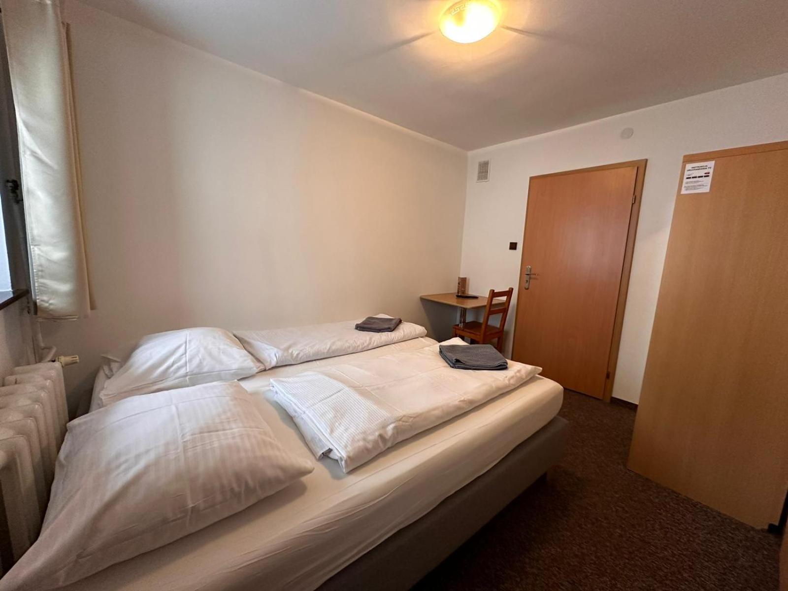Hotel Straszny Dwór Duszniki Zdrój Habitación foto