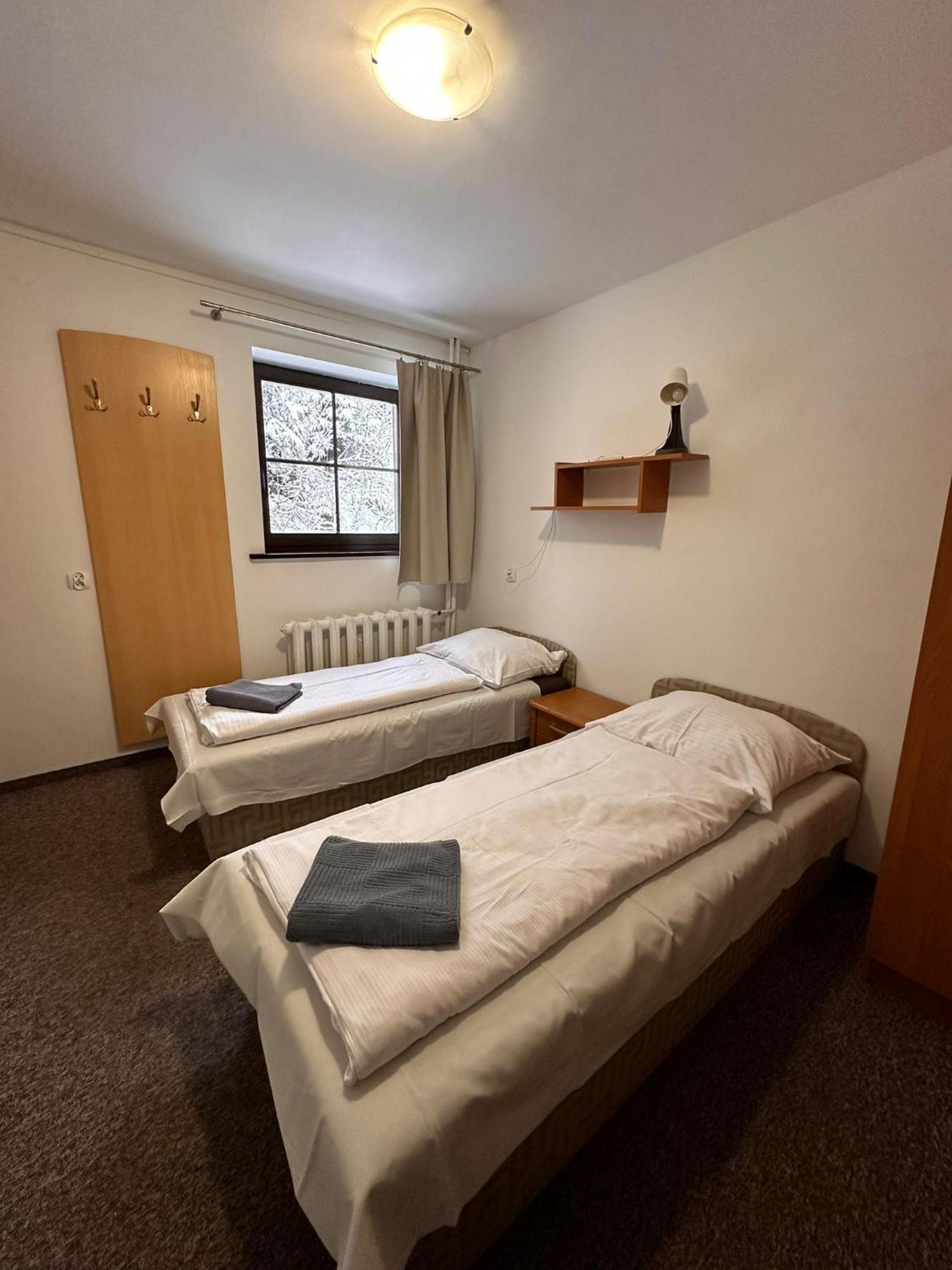 Hotel Straszny Dwór Duszniki Zdrój Habitación foto
