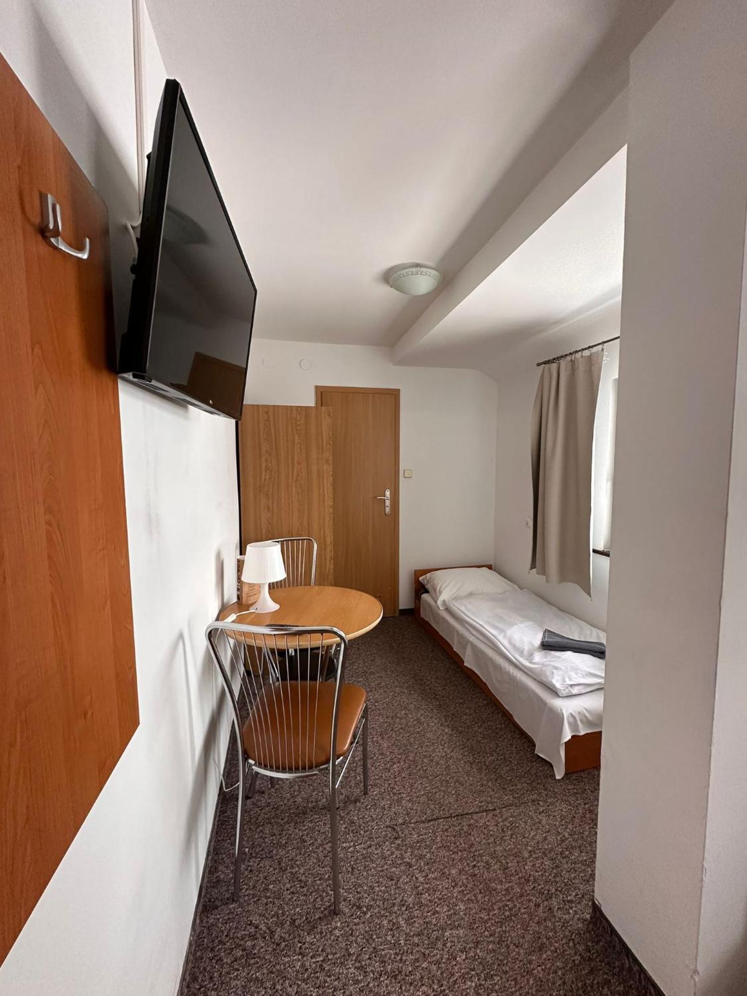 Hotel Straszny Dwór Duszniki Zdrój Habitación foto